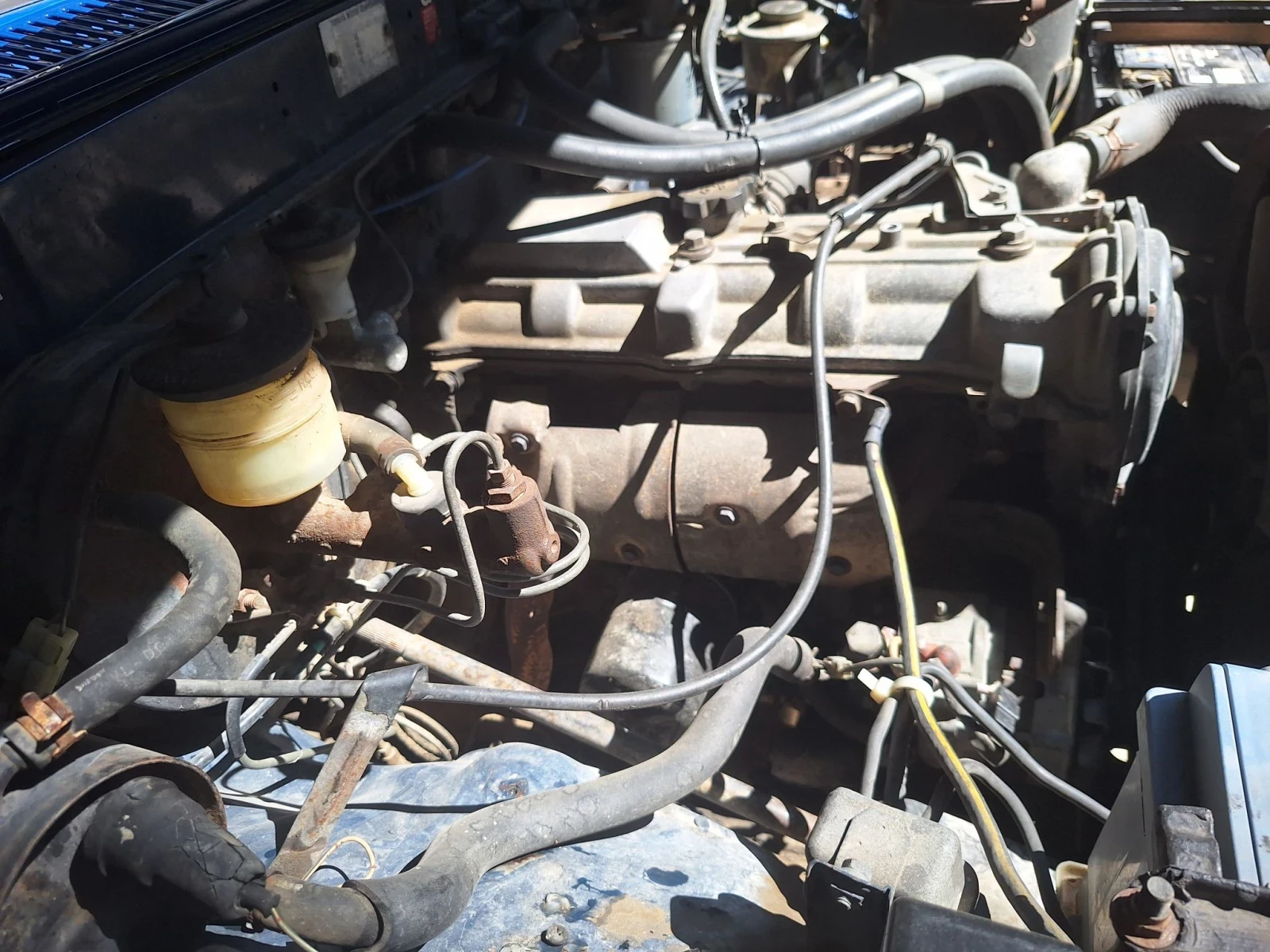 Toyota Hilux LN 65, снимка 8 - Автомобили и джипове - 55751765