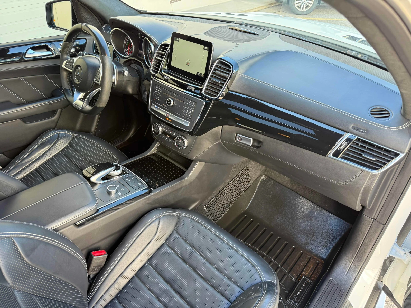 Mercedes-Benz GLE AMG 63 S  CARFAX, снимка 11 - Автомобили и джипове - 55958662