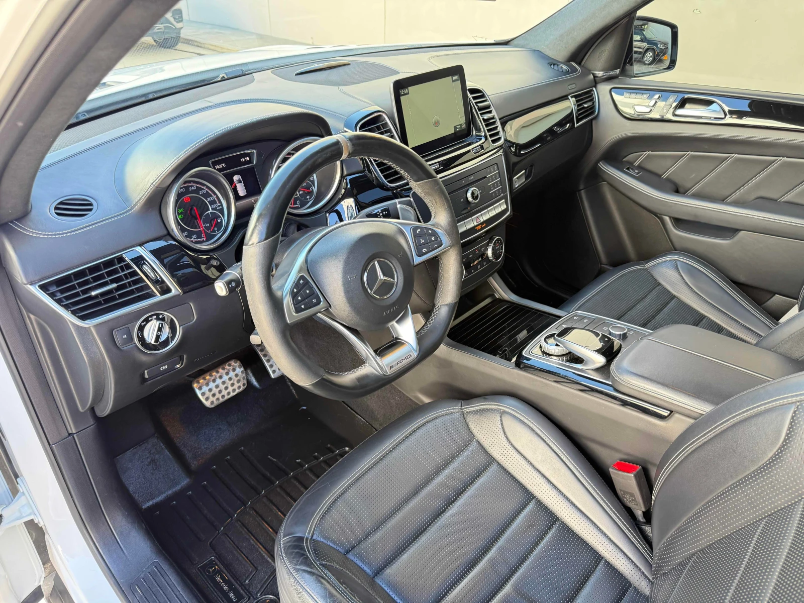 Mercedes-Benz GLE AMG 63 S  CARFAX, снимка 16 - Автомобили и джипове - 55958662
