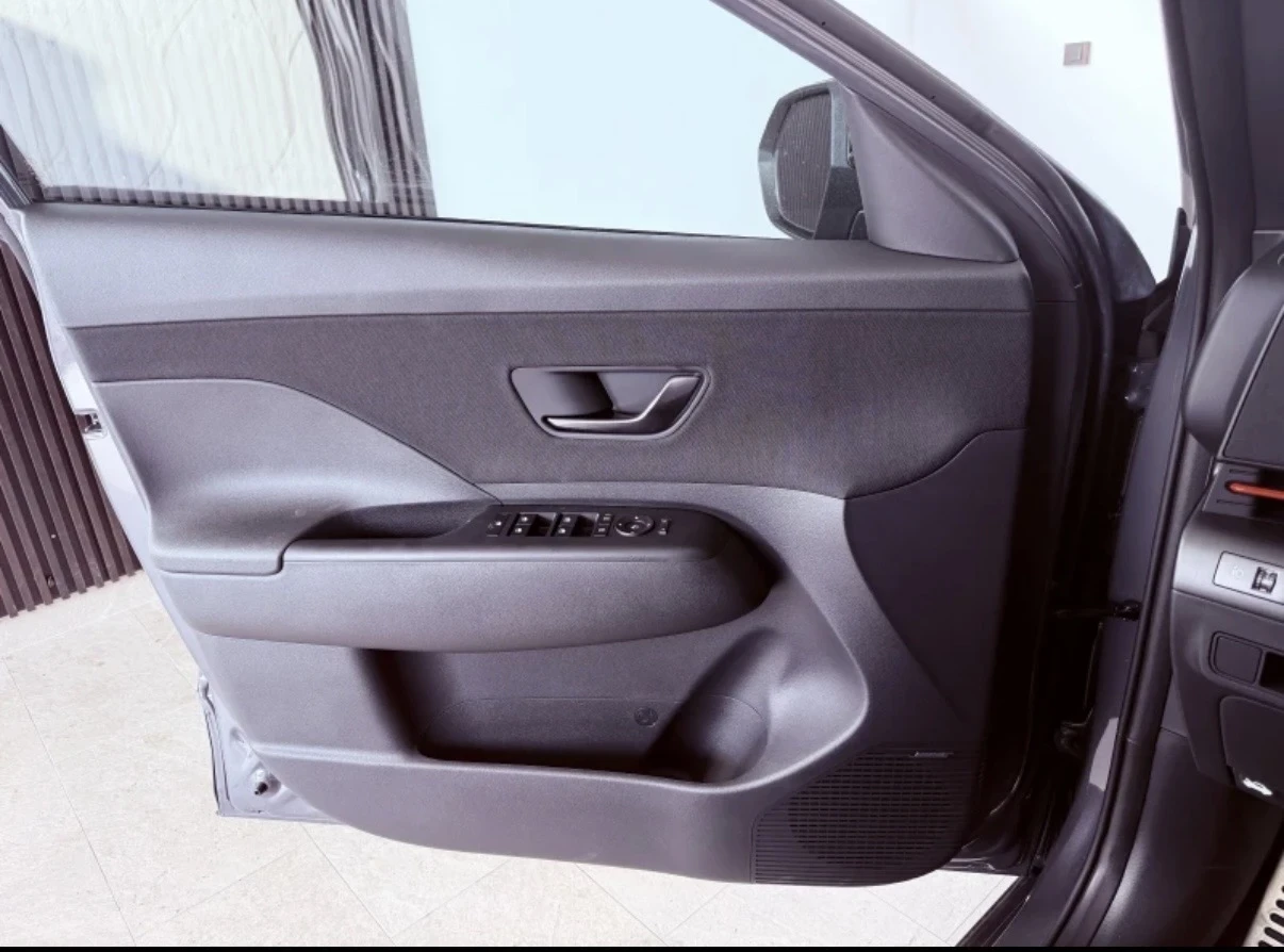 Hyundai Kona, снимка 9 - Автомобили и джипове - 56308228
