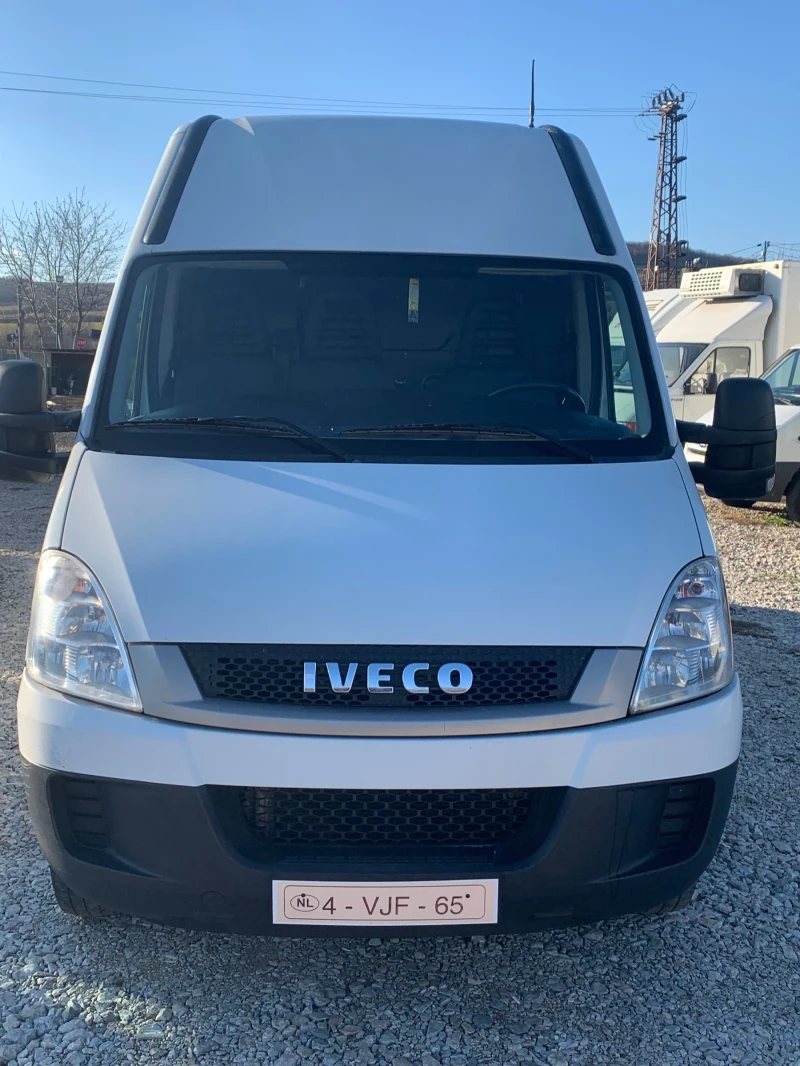 Iveco Daily 40C15 3.0HPI -КЛИМА, снимка 3 - Бусове и автобуси - 48547599