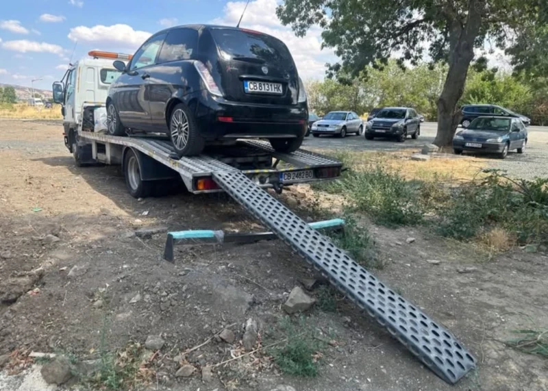 Mitsubishi Canter Пътна помощ двойна гума, снимка 4 - Бусове и автобуси - 53048646