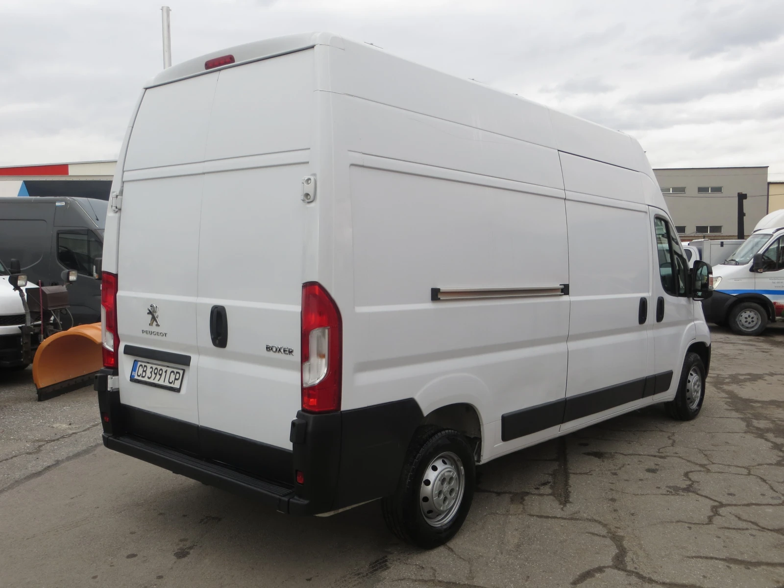 Peugeot Boxer 2.2 HDI L3H3 - изображение 4