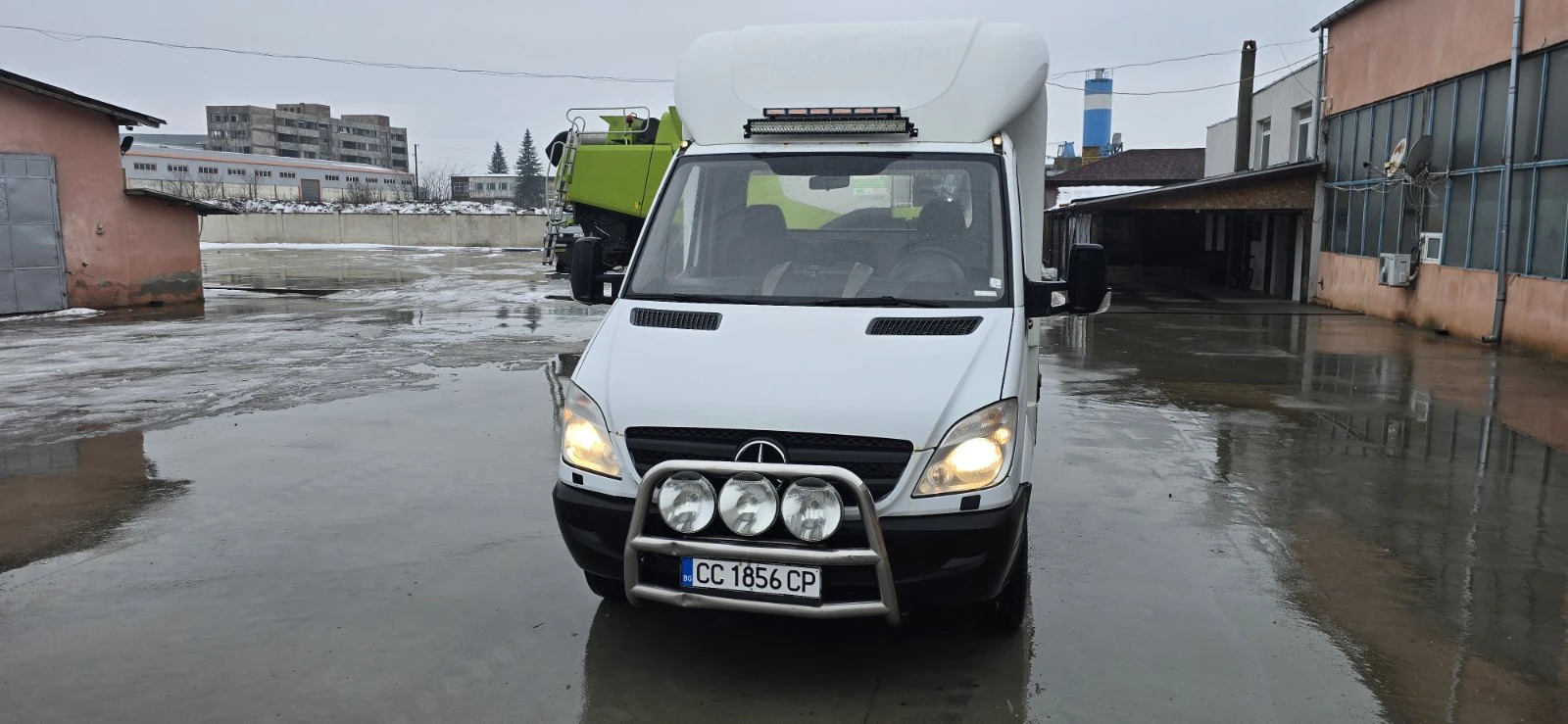 Mercedes-Benz Sprinter 319  - изображение 2