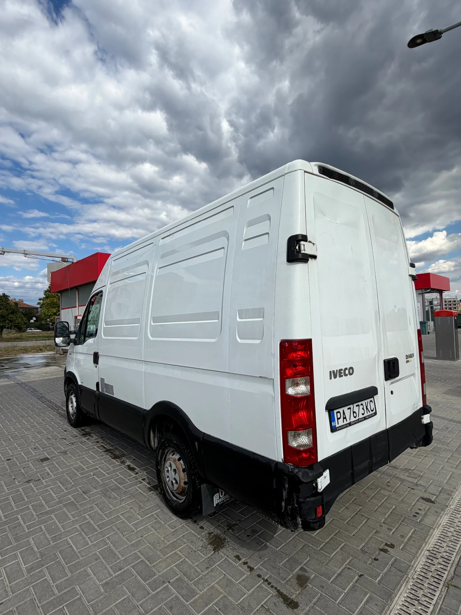 Iveco 35, снимка 2 - Бусове и автобуси - 56316223