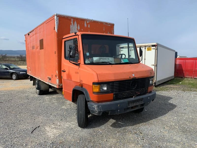 Mercedes-Benz 811 на части, снимка 2 - Камиони - 37005027