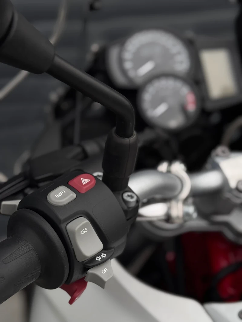 BMW F 700GS СЕРВИЗНА ИСТОРИЯ!, снимка 16 - Мотоциклети и мототехника - 51189702