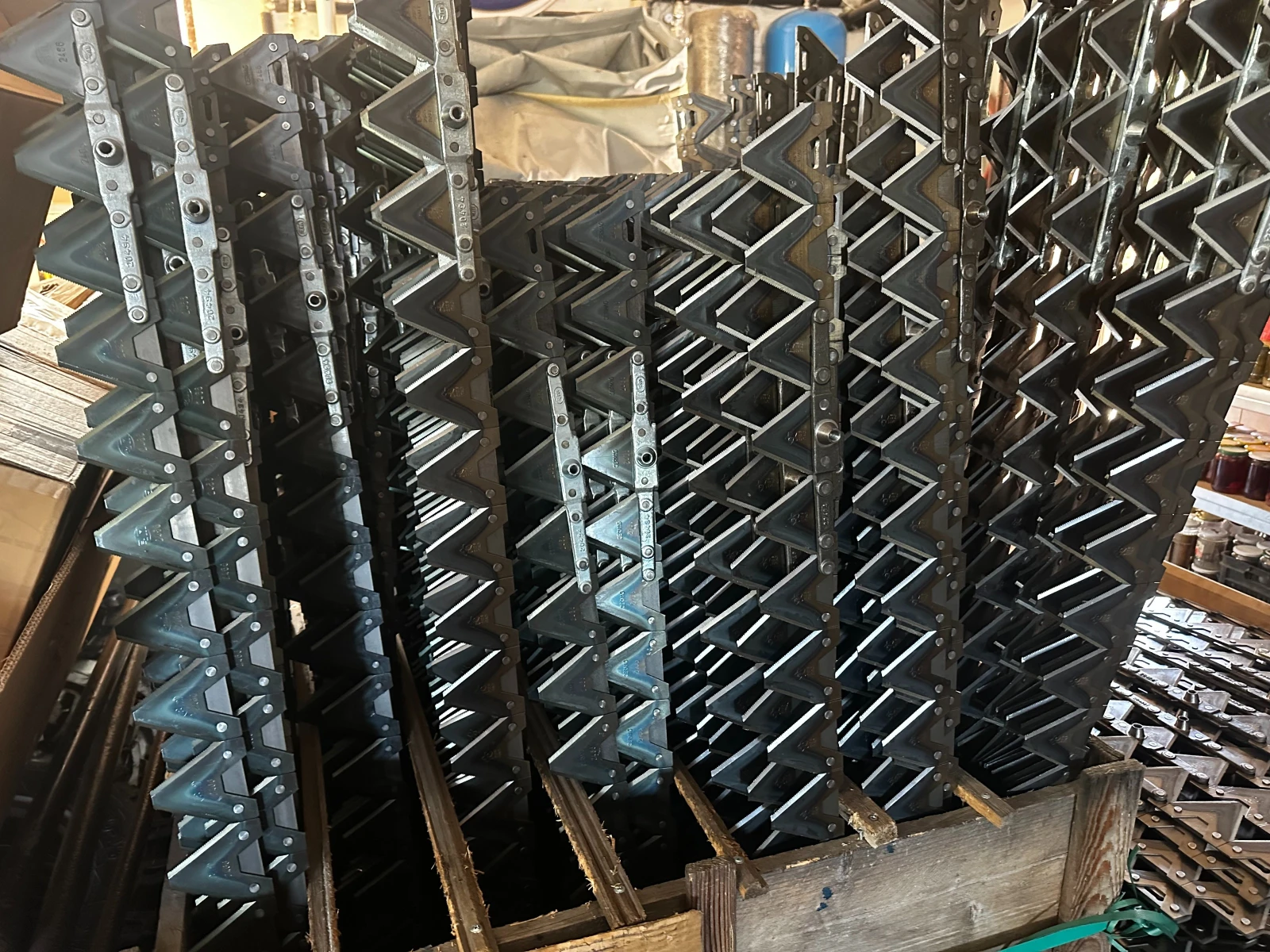  BCS  | Mobile.bg   16