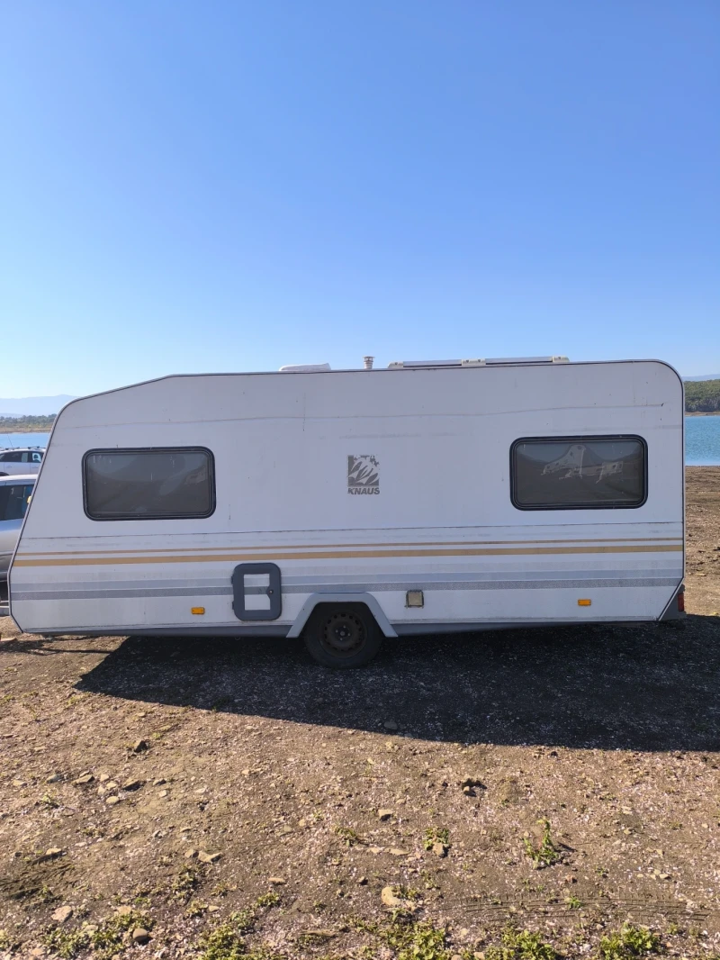 Каравана Knaus Knaus , снимка 3 - Каравани и кемпери - 51799269