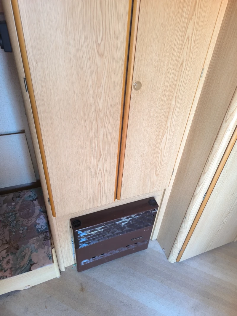 Каравана Knaus Knaus , снимка 7 - Каравани и кемпери - 51799269