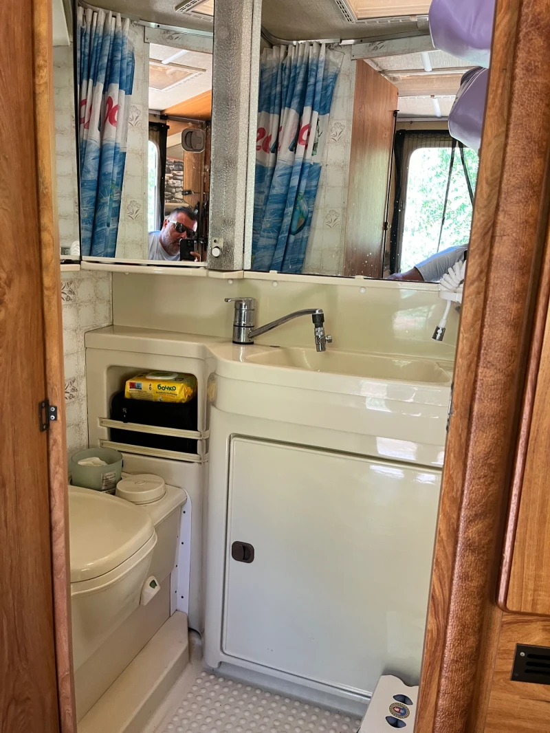 Кемпер HYMER / ERIBA Fiat Ducato 2.5TD/95hp, снимка 9 - Каравани и кемпери - 52587051