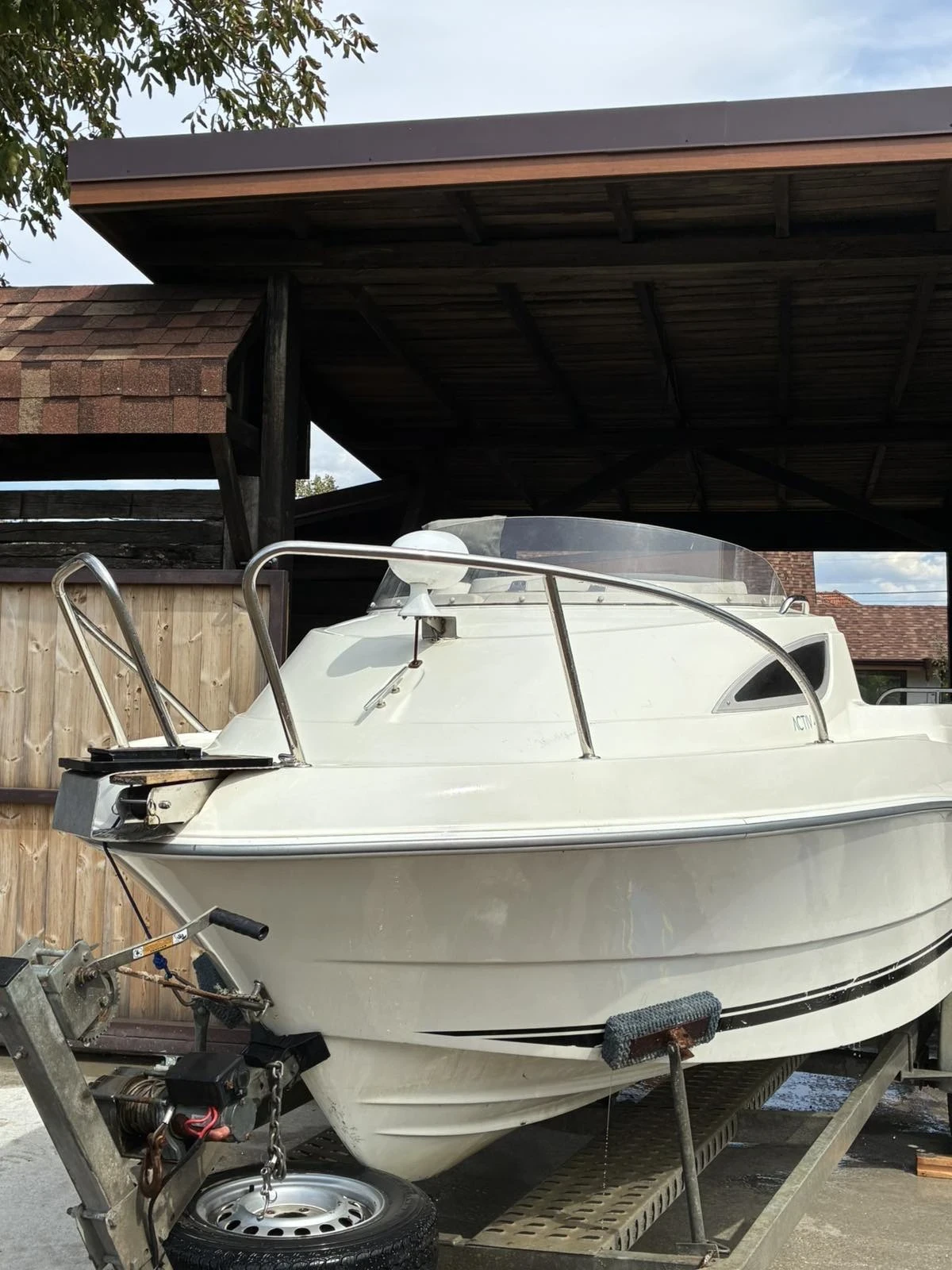 Лодка Quicksilver Activ 430