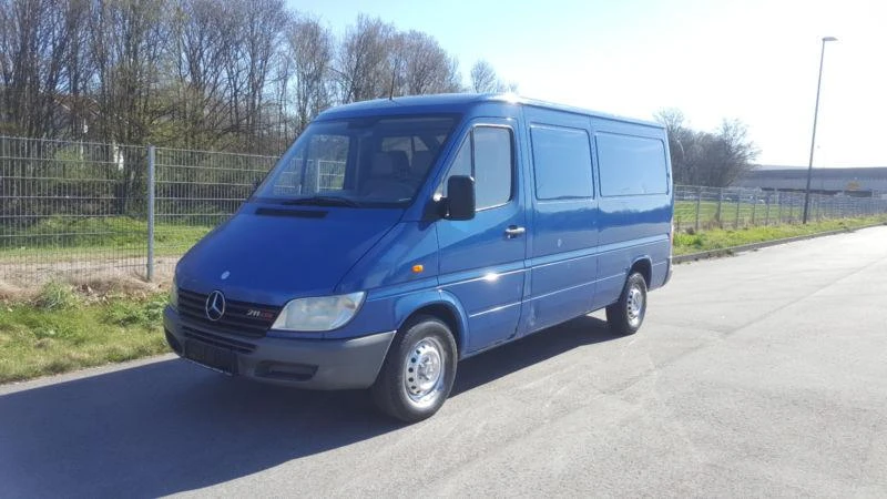 Охладителна система за Mercedes-Benz Sprinter 211, снимка 1 - Части - 22085199