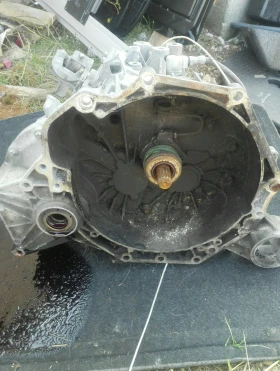 скоростна кутия Опел Зафира А 2.0д