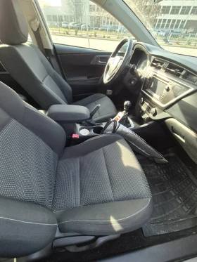 Toyota Auris, снимка 8