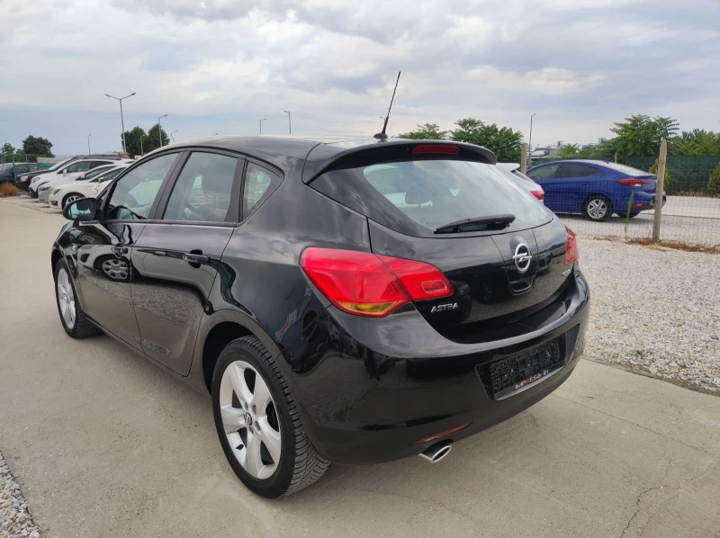 Opel Astra 1.4i turbo GAZ, снимка 6 - Автомобили и джипове - 47007077