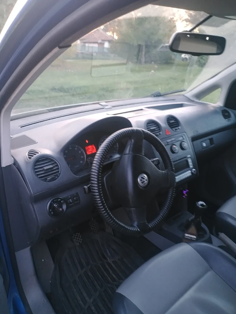 VW Caddy, снимка 2 - Автомобили и джипове - 49528099