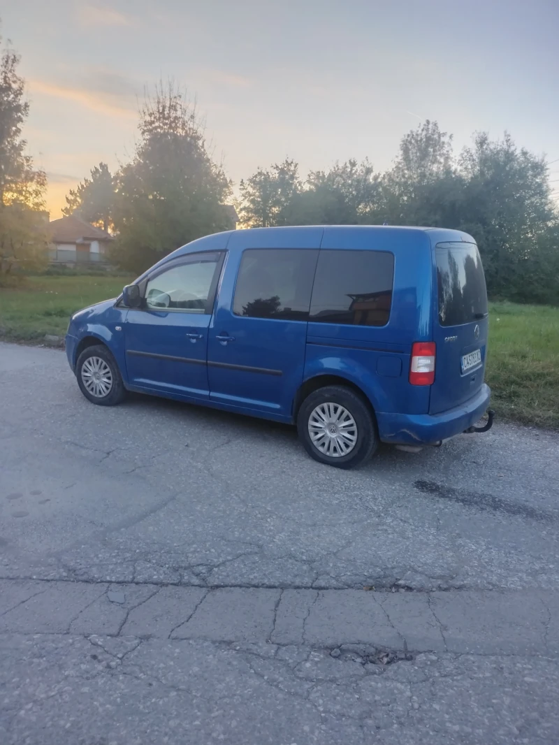 VW Caddy, снимка 1 - Автомобили и джипове - 47645228