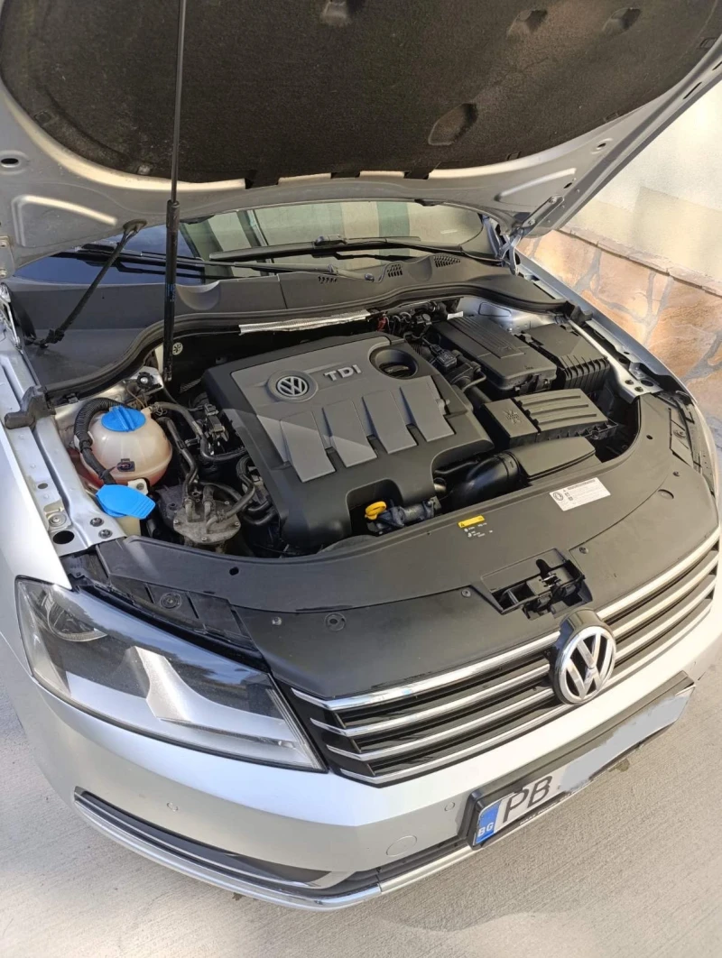 VW Passat, снимка 8 - Автомобили и джипове - 49360565