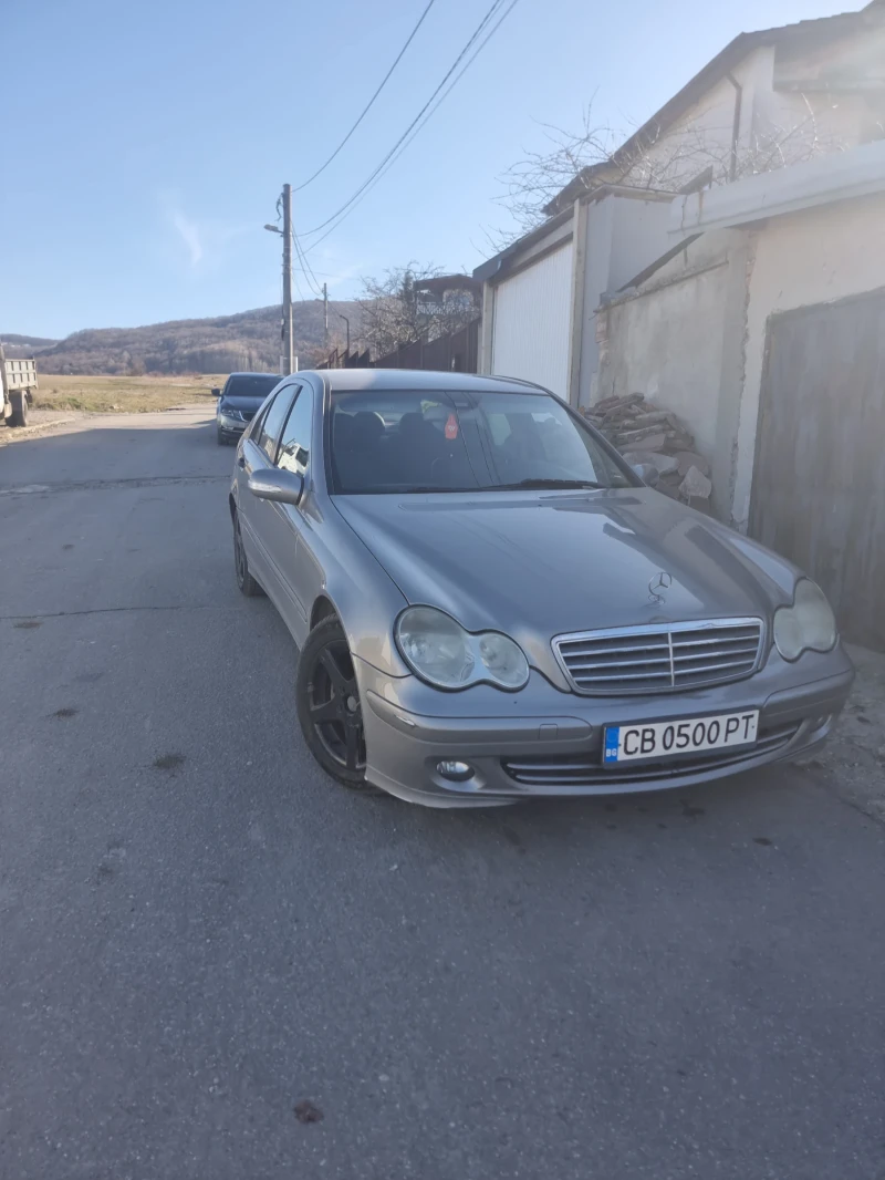 Mercedes-Benz C 220, снимка 1 - Автомобили и джипове - 49424980