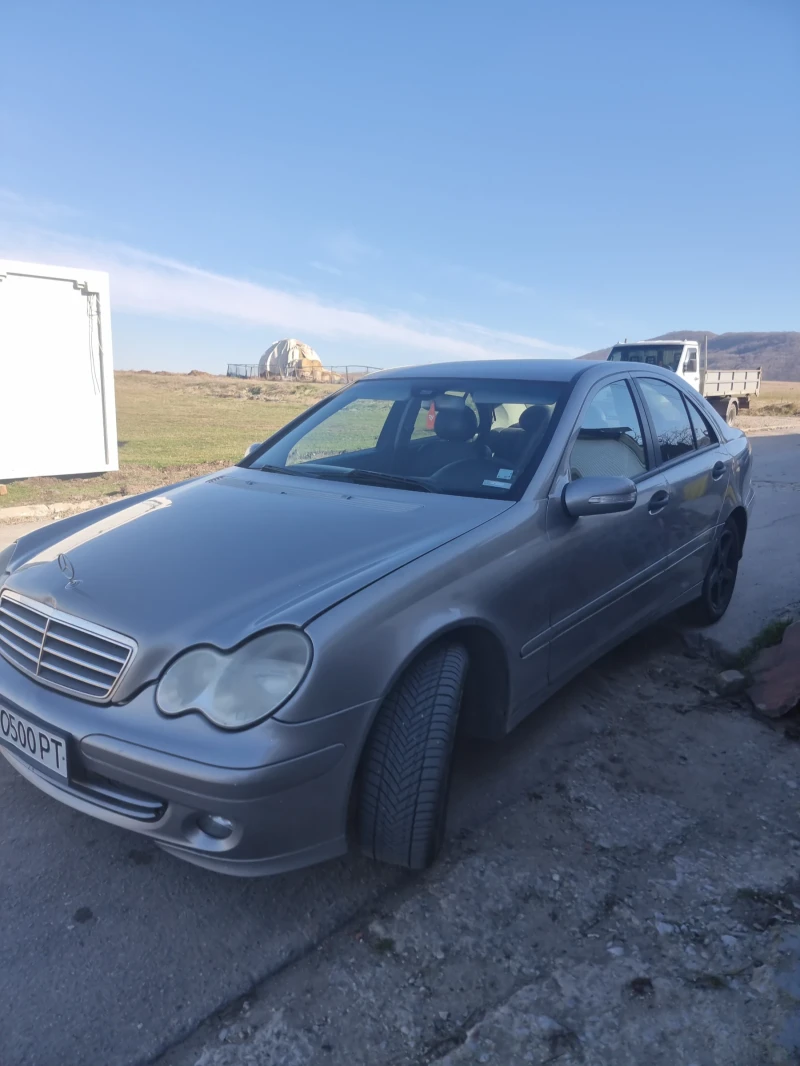 Mercedes-Benz C 220, снимка 2 - Автомобили и джипове - 49424980