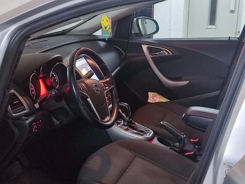 Opel Astra J , снимка 2 - Автомобили и джипове - 52734023