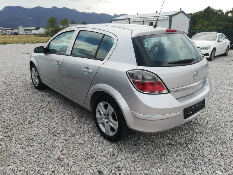 Opel Astra 1.4i kli Gaz, снимка 4 - Автомобили и джипове - 51706301