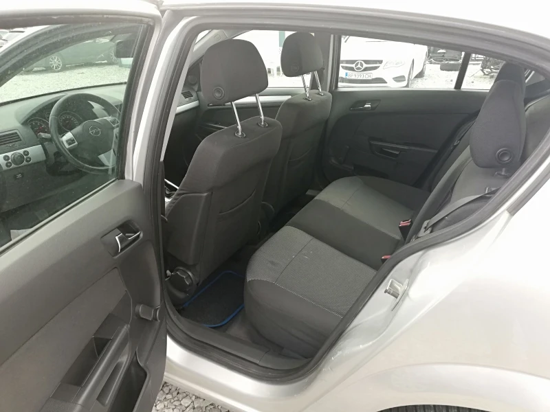 Opel Astra 1.4i kli Gaz, снимка 10 - Автомобили и джипове - 51706301