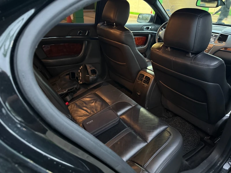 Lincoln MKS, снимка 17 - Автомобили и джипове - 52323824