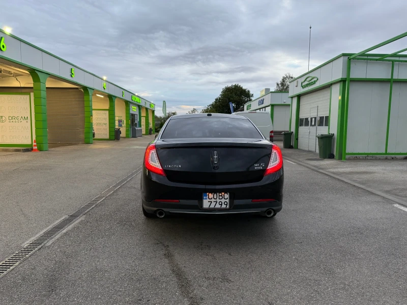 Lincoln MKS, снимка 11 - Автомобили и джипове - 52323824