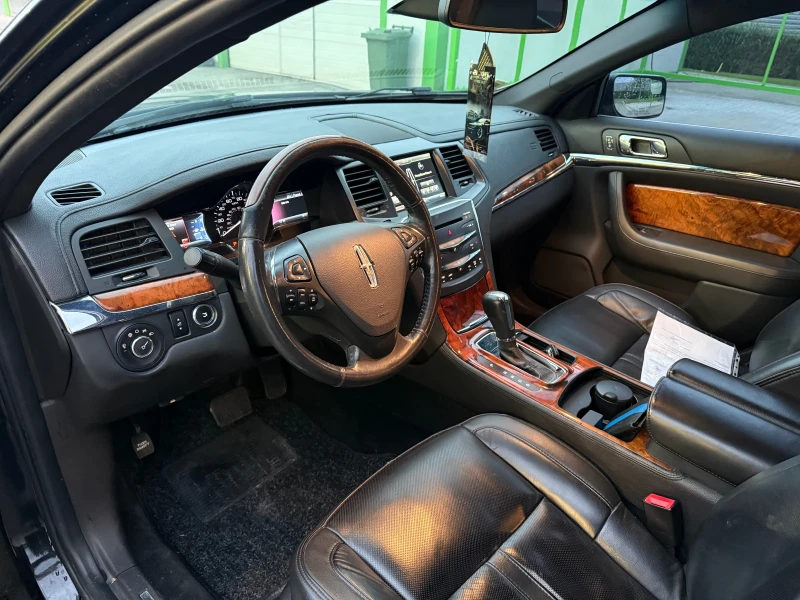 Lincoln MKS, снимка 15 - Автомобили и джипове - 52323824