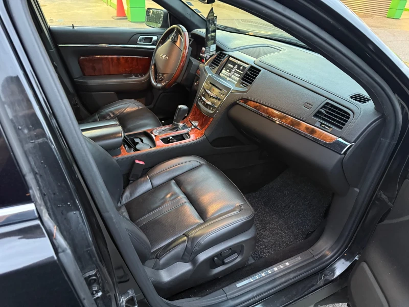 Lincoln MKS, снимка 13 - Автомобили и джипове - 52323824
