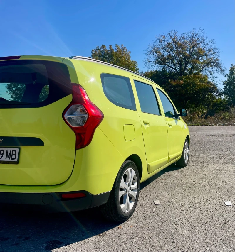 Dacia Lodgy 1.6 бензин/газ, снимка 6 - Автомобили и джипове - 52460443