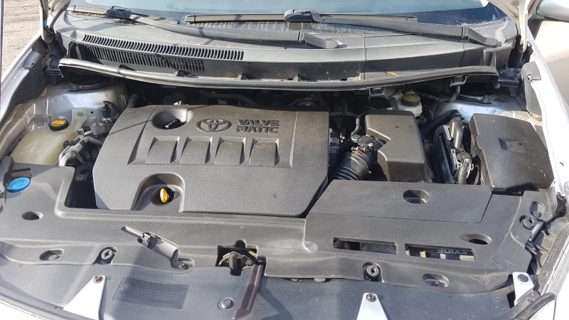 Toyota Auris 1.6i, снимка 17 - Автомобили и джипове - 52826346