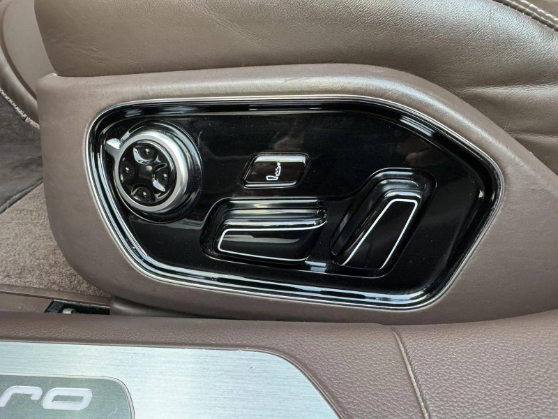 Audi A8 4.2 MATRIX B&O, снимка 14 - Автомобили и джипове - 52836611