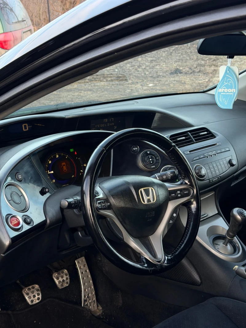 Honda Civic 2.2 i-CTDI 2007, снимка 13 - Автомобили и джипове - 53264027