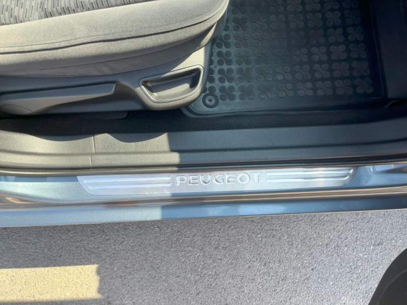 Peugeot 407 2.0 HDI, снимка 8 - Автомобили и джипове - 53263690