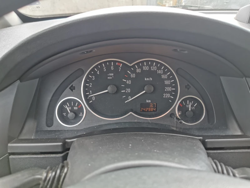 Opel Meriva, снимка 8 - Автомобили и джипове - 53488338