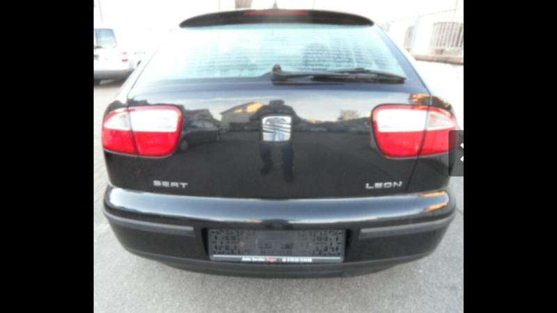 Seat Leon 1,9tdi 110k, снимка 2 - Автомобили и джипове - 44389036