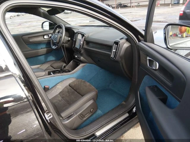 Volvo C40 RECHARGE* ULTIMATE* TWIN* 360 CAM* ПАНО* HARMAN - изображение 10