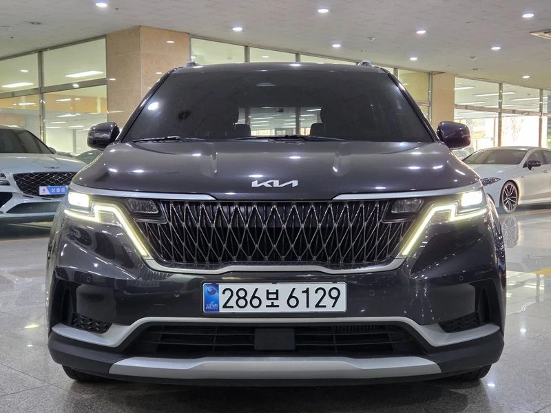 Kia Carnival 9-Seater Prestige| 200к.с.| ВКЛ.ТЕХНОТЕСТ, снимка 2 - Автомобили и джипове - 55098940