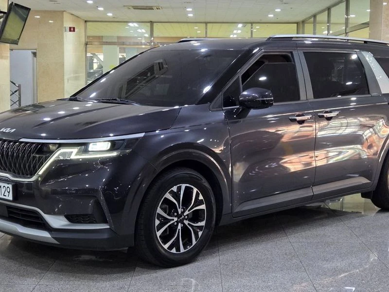 Kia Carnival 9-Seater Prestige| 200к.с.| ВКЛ.ТЕХНОТЕСТ
