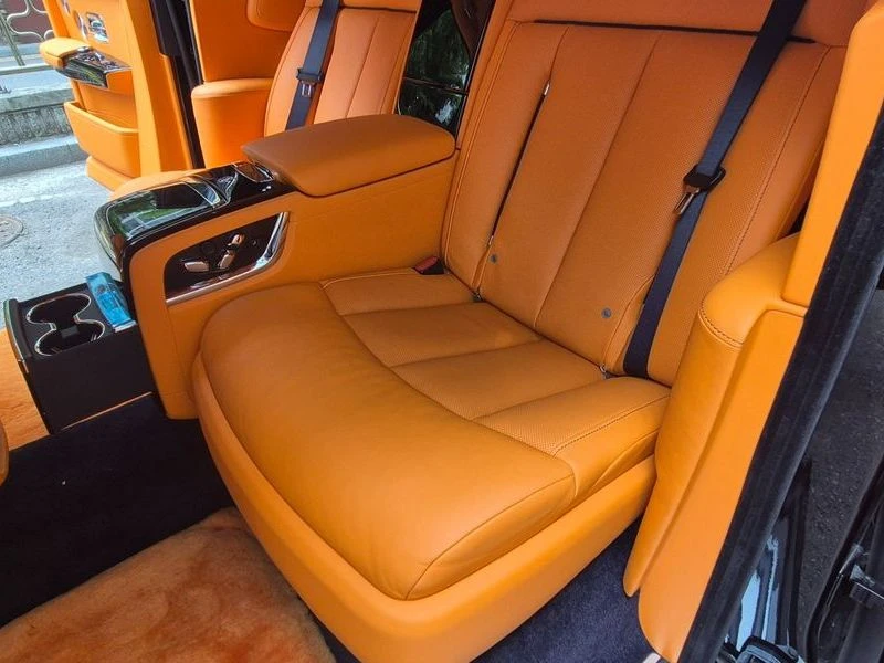 Rolls-Royce Phantom КРАЙНА ЦЕНА: 574086 EUR, снимка 11 - Автомобили и джипове - 55966860