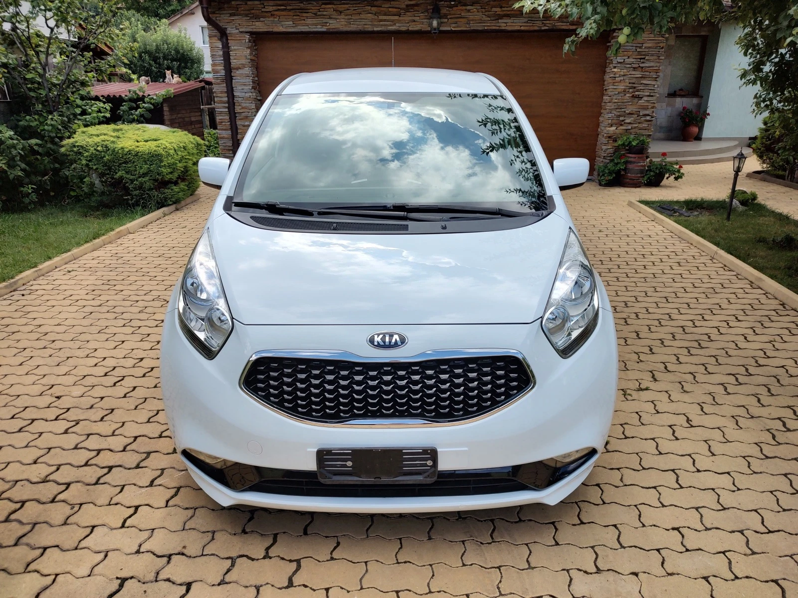 Kia Venga 1.4-ГАЗ - изображение 2