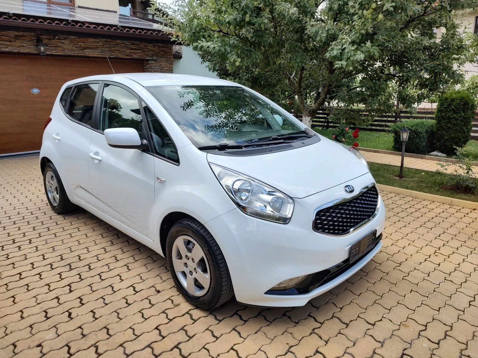 Kia Venga 1.4-ГАЗ - изображение 3