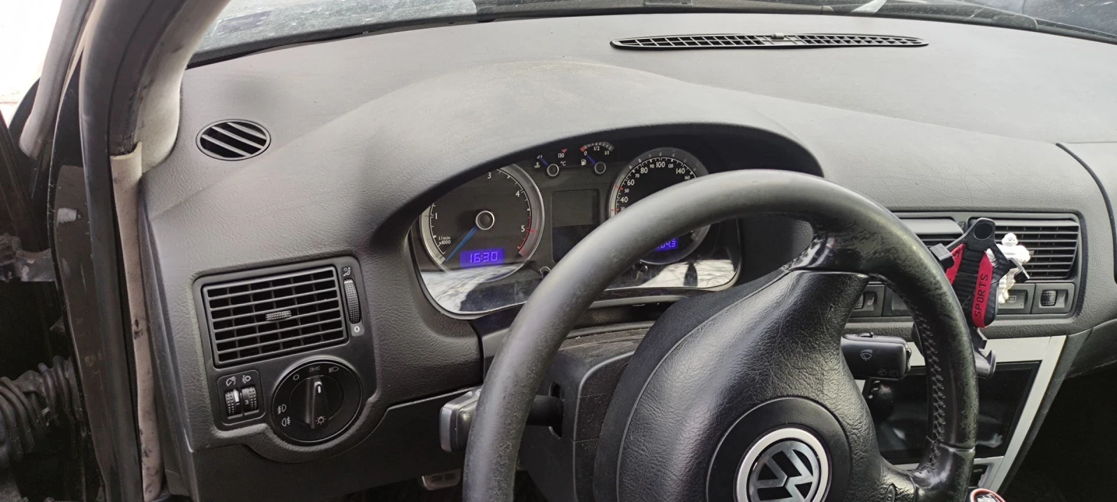 VW Golf 1.9 Tdi - изображение 9