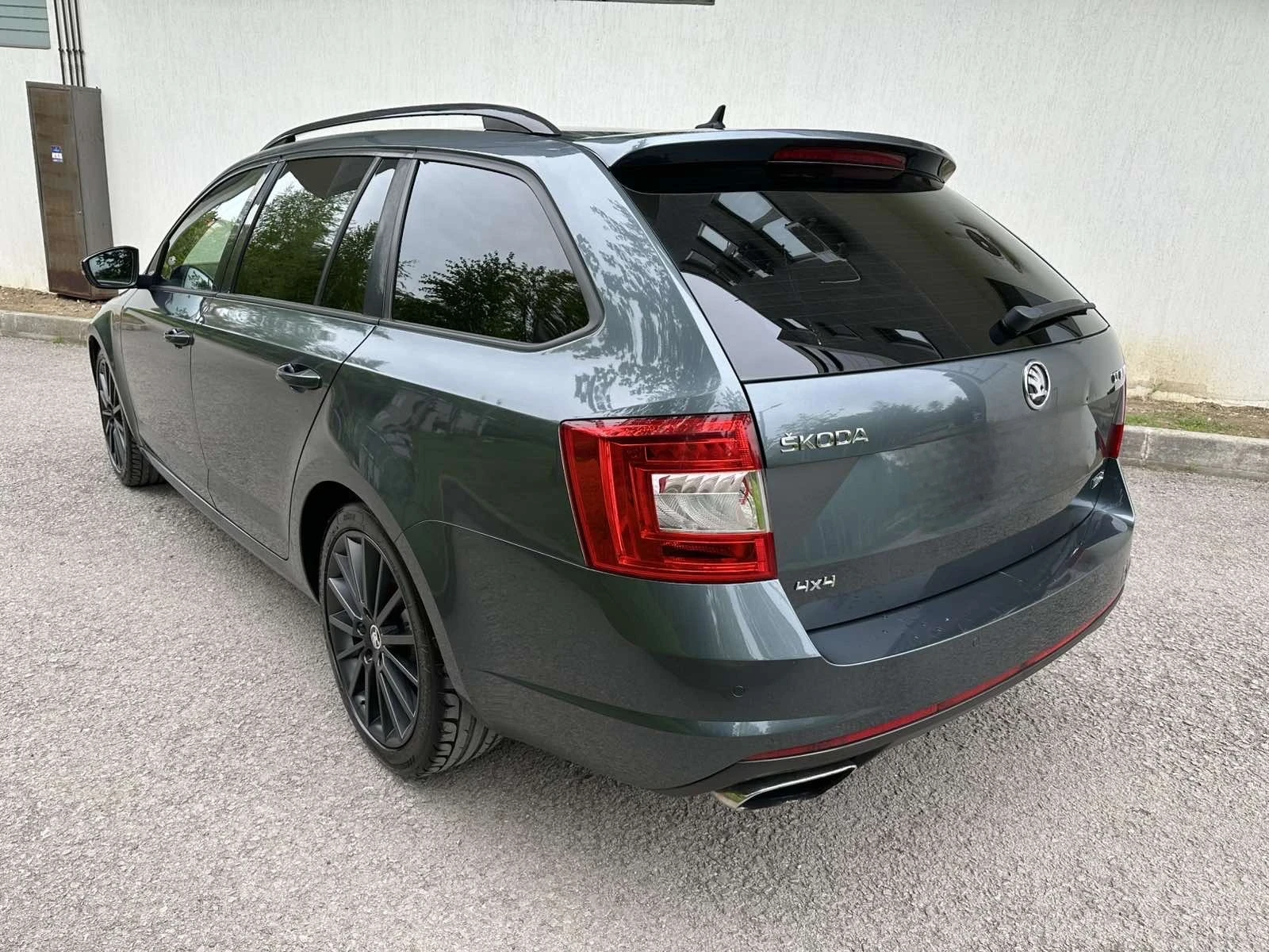 Skoda Octavia VRS / 4x4 / DSG - изображение 5