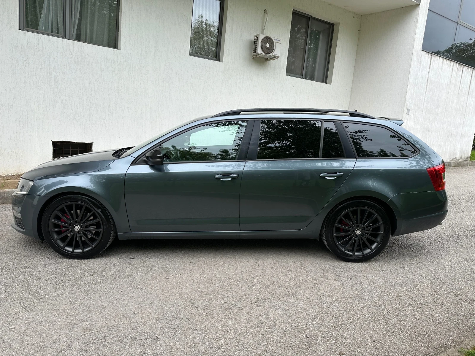 Skoda Octavia VRS / 4x4 / DSG - изображение 4