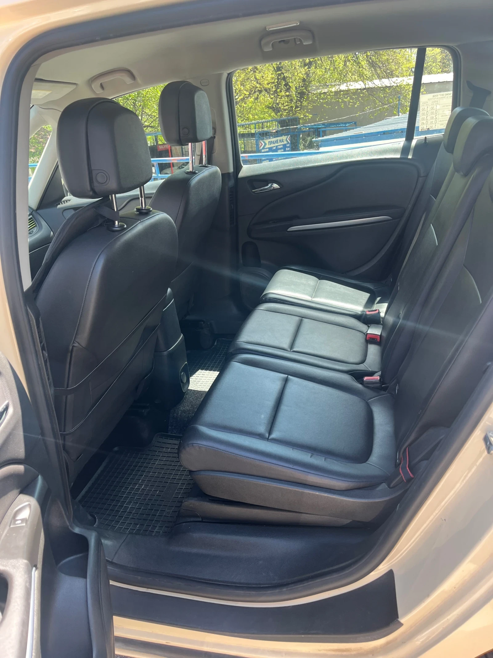 Opel Zafira  - изображение 7