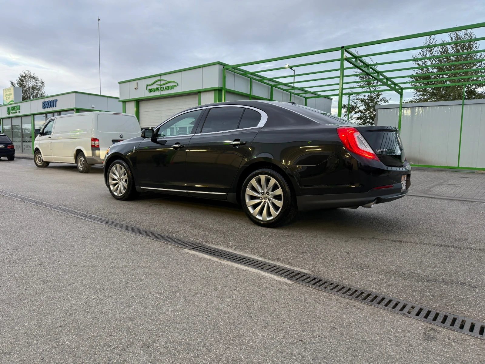 Lincoln MKS  - изображение 10